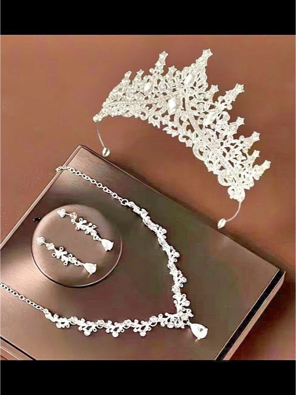 Rhinestone Bridal Jewelry Set in Silver